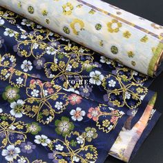 KINRAN - Japanese traditional woven fabric 金らん This item high-quality Japanese Kimono Fabric(gold brocade).     main material: polyester     Information fabric width: 70cm (28.5")    1unit = 25X70cm 2unit =50X70cm 3unit =75X70cm 4unit =100X70cm.... ．50cm =0.5 meter=0.55 yard ．If you need 1meter of fabric or more, we will send you the fabric in one piece. Parcels are shipped via airmail from Hong Kong We will provide tracking numbers. Japanese Brocade Fabrics, Elegant Gold Brocade Fabric, Festive Gold Brocade Embroidered Fabric, Flower Japanese, Peach Brocade Fabric, Fabric Navy, Gold Brocade, Japanese Fabric Prints Vintage Kimono, Sakura Flower