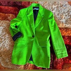 Never Worn. Apple Green Color. One Button. Oversized. New Condition! Casual Green Oversized Blazer, Tailored Green Zara Blazer, Oversized Spring Blazer With Button Closure, Chic Green Single Button Blazer, Chic Green Single-button Blazer, Green Spring Office Outerwear, Zara Single Breasted Spring Blazer, Oversized Green Blazer With Pockets, Trendy Oversized Zara Blazer