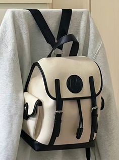 Ransel Aesthetic, Nature Creatures, Arte Jazz, Cute Mini Backpacks, Stylish School Bags, My Style Bags, Trendy Purses, Travel Handbag, Aesthetic Bags