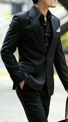 Black Prom Suits For Guys, Hoco Guys Outfits, Hoco Outfits For Guys, Prom Outfits Men, Guys Prom Outfit, Poses Character, Black Prom Suits, Suits For Guys, Men's Winter Fashion