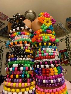 Scenecore Bracelets, Kandi Inspo Single, Single Kandi Ideas, Kandi Single Ideas, Scene Bracelet, Scene Bracelets, Scene Kandi, Pulseras Kandi, Kandi Cuff Patterns