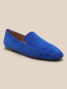 Suede Loafers With Removable Insole And Almond Toe, Fall Suede Loafers With Cushioned Footbed, Modern Suede Loafers With Flat Heel, Suede Flats With Leather Sole, Medium Width, Suede Loafers With Almond Toe Medium Width, Formal Medium Width Suede Loafers, Suede Slip-on Loafers Medium Width, Slip-on Suede Flat Loafers, Suede Pointed Toe Loafers With Rubber Sole