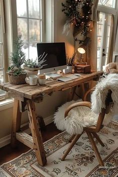 Interior Boho, Casa Country, Setup Ideas, Simple Furniture, Work Desk, Desk Setup, Furniture Arrangement, Home Office Design