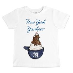 Help your kiddo show off their New York Yankees pride with this Sundae Helmet T-Shirt. This Tiny Turnip gear features crisp team graphics that will get your young fan pumped up on game day. Everyone will know that you're raising your youngster to be a loyal New York Yankees fan when they catch a glimpse of this spirited tee! Future New York, Yankees T Shirt, Yankees Fan, Quoi Porter, Teddy Boys, Mode Inspiration, Dream Clothes, Boys T Shirts, New York Yankees