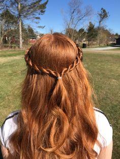 Half Up Half Down With Braid Short Hair, Half Up Half Down Rope Braid, People Braiding Hair, Fall Hairstyles Long Hair, Easy Ren Faire Hair, French Braid Hairstyles Half Up, Peasant Hairstyles, Half Up Half Down Twists, Half Up Half Down Hair Braided