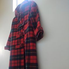 Pendleton Rare! "100% Virgin-Wool" Vintage Coat ~ Tartan-Plaid Red, Navy-Blue Color-Palette Pendleton Woolen Mills Portland, Oregon Reads Tag ^Authentic Pendleton Designer-Garment Pendleton-Quality Feel 100% Virgin Wool Material Verified On Tag 2 Front-Pockets English-Tartan Preppy S T Y L E Outer Looks Blemish-Free Lining~ Wine/Plum Color With Some Dis-Color Around The Arm Area & Some Tearing... Overall, In Absolutely Remarkable Condition!! Size: Med Fits Like A Med Size Label (Worn Off Over Ti Pendleton Jacket, Pendleton Woolen Mills, Blue Colour Palette, Plum Color, Vintage Coat, Size Label, Navy Blue Color, Tartan Plaid, Portland Oregon