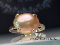 Gold Pearl Ring. Blush Gold Pearl Ring. Solitare Pearl Ring. Baroque Pearl Ring. Modern Pearl Ring. Mothers Gift🎁🎁. Perfect Me Gift🎁 Beautifully Handcrafted upcycled natural gold pearl set on a lightly hammered goldfilled band.. This unique yet very versatile ring is available in any size and is sure to be your go to accessory for all your fresh spring looks. ❤️Give the thoughtful gift of handcrafted❤️ Great bridesmaid gift. All rings are handmade by me so feel free to contact me with any cus Heirloom High Luster Oval Pearl Ring, High Luster Oval Pearl Ring, High Luster Oval Pearl Ring As Gift, Ring Pearl Modern, Jewelry Trending, Natural Pearl Ring, Trending 2024, Gold Pearl Ring, Blush Gold