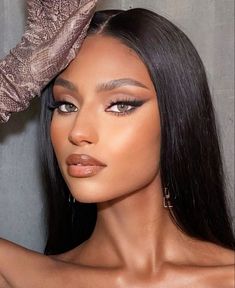 Prom Makeup For Brown Eyes, Maquillage On Fleek, Natural Glam Makeup, Day Makeup Looks, Eyeshadow Products, Makeup For Black Skin, Night Beauty