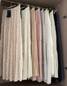 Brandy Melville Aesthetic, Soft Feminine Outfits, Feminine Outfits, T Shirt Female, Soft Feminine, Modest Fashion Outfits, Moda Vintage, Mode Vintage, Dream Clothes