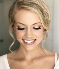 Bridal Makeup Natural Blonde, Bridal Makeup For Brown Eyes, Hairstyle Bridesmaid, Make Up Sposa, Blonde Hair Makeup, Wedding Makeup For Brown Eyes, Wedding Updos, Makeup Trial, Bridal Makeup Natural