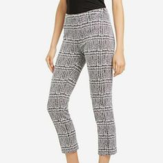 Women's Pants / Off-White And Black Plaid Capri Pants With Four Gold Buttons Along Left Side For Closure / Size Large / Mk Brand / True To Size / Brand New / Msrp $109 / Never Worn "New With Tags" / For Dressy Or Business Casual Wear (2407) Measures: 17.5" Across Waist 37.5" Full Length From Waist To Ankle 27" Inseam Chic Spring Bottoms By Michael Kors, Chic Michael Kors Spring Bottoms, Chic White Fitted Capris, White Stretch Capris For Work, Fitted Michael Kors Casual Bottoms, Michael Kors Fitted Casual Bottoms, Business Casual Wear, Black Plaid, Gold Buttons