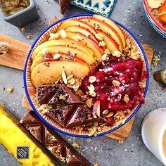 Healthy and delicious recipe idea with your favorite fruits and some Cluizel chocolate. Chocolate Bowl, Chocolate Pieces, Healthy Bowls, Healthy Chocolate