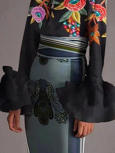 Chic Manches Évasées Manches Longues Boutonné Couleur Contrastée Fleur Imprimé Revers Blouses et Chemises Hauts Midi Skirts Summer, High Waist Long Skirt, Loose Fit Blouse, Color Flower, Floral Outfit, Elegant Shirt, Blouse Vintage, Women Skirts Midi, Cotton Blouses