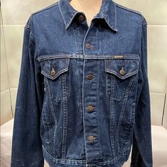 Vintage Pre-Washed Indigo Wrangler Denim Jacket. 2 Breast Pockets, 2 Slash Pockets, 2 Large Inside Pockets. Heavy Weight 14oz, 100% Cotton Denim. Unisex Style Size 44. Never Worn, This Has Been Packed Away Since Moving 30+ Years Ago #Wrangler Western Style Dark Wash Outerwear With Pockets, Dark Wash Denim Jacket With Pockets For Rodeo, Western Style Medium Wash Denim Jacket With Pockets, Western Denim Jacket With Pockets In Medium Wash, Cotton Denim Jacket With Pockets For Rodeo, Fitted Dark Wash Western Denim Jacket, Western Style Fitted Dark Wash Denim Jacket, Fitted Western Dark Wash Denim Jacket, Casual Dark Wash Denim Jacket For Rodeo