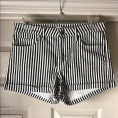 Brand New With Tags! - Black And White Striped H&M Shorts! - Size 6. Item Is Listed On Other Platforms H&m Stretch Shorts For Summer, Trendy H&m Summer Shorts, Trendy Fitted H&m Shorts, H&m White Short Bottoms, H&m White Cotton Shorts, White Short Bottoms By H&m, H&m White Short Length Bottoms, White Short Length H&m Bottoms, H&m White Shorts