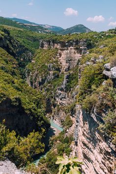 there is a river in the middle of this canyon