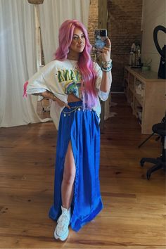 Hippie Chic Outfits, Outfits Wedding, Estilo Indie, Butterfly Decor, Maxi Skirt Outfits, Hippie Chic, Colourful Outfits, Mom Style