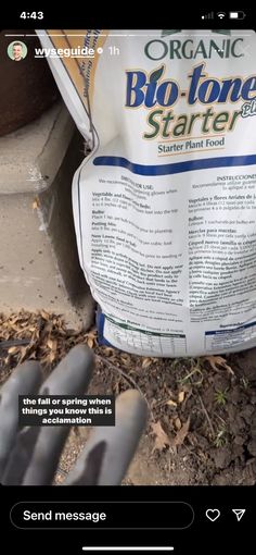 a bag of organic bio - tone starter sitting on the ground