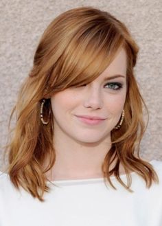 Emily Stone, Medium Hairstyle, Messy Haircut, Pretty Hair Color, Female Celebrities, Auburn Hair, Copper Hair, Hair Cream