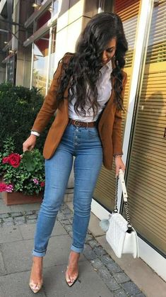 35 Business Casual Summer Outfits for Women to Stay Cool and Stylish 63 Mother Outfit, Casual Chic Outfits, Dressy Casual Outfits, Professional Outfits Women, Winter Fashion Outfits Casual, Business Outfits Women, Business Casual Outfits For Women, Business Casual Outfits For Work, Elegante Casual