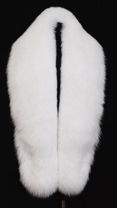 You wondering about some other variations? Text me! I love hearing from you. Your fantasies can come true. Do not miss opportunity to buy finest quality goods for extremely low prices. Designed and handcrafted in N. Europe. Fox Fur: Alopex Lagopus Length: ~70" (180cm) Width: ~8" (20cm) Never used before, brand new, with tags. Express shipping service available. Special offers are acceptable. For any further information do not hesitate and contact me.  Please see all my listings of hats, headband Hollywood Glam Dress, Fur Coat Outfit, Fur Shrug, Fur Gloves, Fox Fur Jacket, Skull Scarf, Fur Wrap, Shoulder Wrap, Fur Shawl