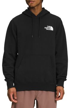 The North Face brings its Never Stop Exploring spirit to a hoodie made with breathable cotton and logo art printed using water-based inks. 28" length (size Medium) Lined drawstring hood Kangaroo pocket 73% cotton, 27% polyester Machine wash, tumble dry Imported Men Gift Guide, North Face Sweatshirt, North Face Hoodie, Women Boxing, Logo Art, Box Logo, 13th Birthday, Never Stop Exploring, Birthday Wishlist