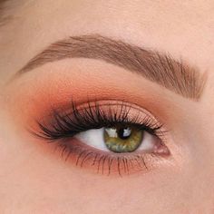 Silver Smoky Eye, Eye Shadow Ideas, Eyeliner Images, Spring Eye Makeup, Light Eye Makeup, Shadow Ideas, Eyeshadow For Green Eyes, Make Up Designs