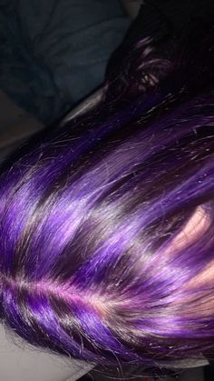 Gothic Hair Dye Ideas, Blue Skunk Highlights, Black And Violet Hair, Dark Purple Hair Curly, Purple Streaked Hair, Purple Streaks In Brown Hair, Purple Skunk Hair, Black Hair With Purple Highlights, Purple Hair Inspiration