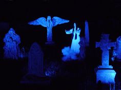 Spooky Blue Aesthetic, Blue Creepy Aesthetic, Blue Halloween Aesthetic Spooky, Halloween Blue Aesthetic, Blue Aesthetic Halloween, Blue Horror Aesthetic