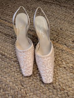 So Beautiful!! PANCALDI 1888 beaded shoes Made in Italy Size 6 1/2B Heels are 3.25 inches high Satin and beads New, unused, no box Org. $995! These shoes maybe returned as I understand how hard it is to know if they will fit. However if there is any sign of wear on the top or bottom of shoes the may not be returned!! Elegant Beaded Open Toe Heels, Spring Evening Beaded Heels, Embellished Cream Heels For Evening, Embellished Cream Evening Heels, Evening Embellished Cream Heels, Beaded Shoes, Womens Wedding Shoes, I Understand, Denver Co