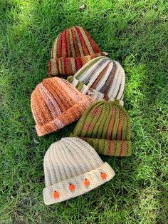 fall crochet beanie inspo Fall Crochet Hats, Crochet Patterns Easy, Fall Beanie, Beanie Outfit, Fall Crochet, Fall Crochet Patterns, Crochet Cozy, Crochet Business, Crochet Beanie Pattern