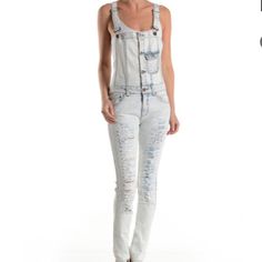 Very Stretchy High Quality Silver Straight Leg Casual Pants, Casual Silver Straight Leg Pants, Casual Silver Jeans, Trendy Silver Denim Jeans, Casual Silver Denim Bottoms, Maternity Overalls, Distressed Overalls, Low Waisted Jeans, Style Overalls