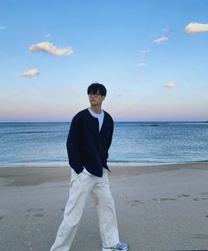 Korean Beach Outfit, Beach Outfit Men, Korean Fits, Trendy Boy Outfits, Mens Casual Dress Outfits