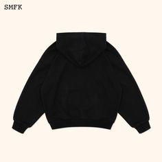 SMFK Compass Classic Cross Hoodie Black Jacket - Design: Wide-fitting hoody designed by SMFK in 2018. In the 2024 version, the left chest is updated with the Chain Cross badge. Metal rivets with added rock and roll style to secure the splice position.- Material: tightly woven sports circle cotton, more compact and anti-plastic.- Fit: Loose - Care: Professional care and dry cleaning needed Materials: 100% Cotton Size (in cm) Shoulder Chest Back Length S 66 132 65 M 67 136 66 L 68 140 67