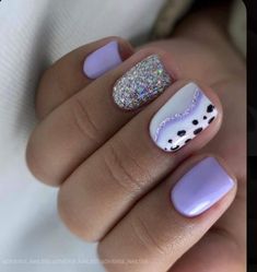 Nail Designs Builder Gel, Cute Extra Short Acrylic Nails, Valentine’s Day Nail Ideas Short, Mystical Nails Simple, Short Gel Nails Purple, Boho Chic Nails Designs, Hard Gel Nails Design, Unique Summer Nails, Spring Time Nails