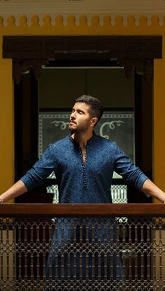 Simple Suit Designs, Best Indian Wedding Dresses, Denim Outfit Men, Men's Outfit By Occasions, Feroze Khan