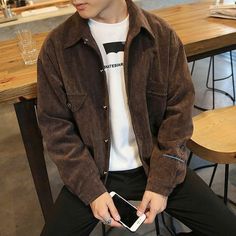 2017 Streetwear, Fashion Denim Jacket, Fur Coat Men, 90s Outfits, Bat Design, Denim Jacket Fashion, Soft Fashion