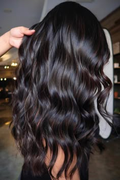 Black Hair With Brown Highlights, Dark Balayage, Dark Black Hair, Long Hair Highlights, Black Hair With Highlights, Dark Hair With Highlights