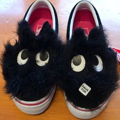 Nwot Childs Slip-On Vans With Faux Fur, Pointy Ears And Large Eyes Pointy Ears, Shoes Vans, Large Eyes, Vans Black, Vans Shoes, Size 13, Kids Shoes, Faux Fur, Kids Shop