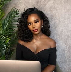 Deborah Ayorinde, Black Actresses, Dark Skin Women, Long Bob, Hair Crush, Black Women Hairstyles, Black Girls Hairstyles, Black Is Beautiful, Hair Goals