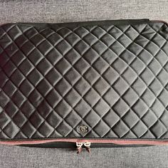 New And Never Used. I Think It’s A Laptop Case But Could Also Be Used As A Giant Clutch. Authenticity Absolutely Guaranteed! Vintage Briefcase, Chanel Shoulder Bag, Black Caviar, Black Quilt, Chanel Black, Stitching Leather, Laptop Case, Lambskin Leather, Laptop Bag