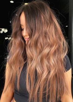 30 Gorgeous Caramel Hair Color Ideas for 2023 - The Right Hairstyles Dark Caramel Hair Color, Design Nails Acrylic, Caramel Hair Color Ideas, Dark Caramel Hair, Caramel Hair Color, Caramel Blonde Hair, The Right Hairstyles, Cinnamon Hair, Hair Color Caramel