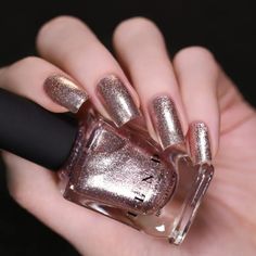 Ilnp Nail Polish, Champagne Nails, Nail Polish Style, New Years Nails, Boutique Nails, New Years Eve Nails, Metallic Nail, Metallic Nail Polish, Nails Sparkle