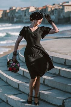 Elegance and intelligence 💅 Dresses With Belts, Modern Pin Up Style, Summer Midi Dress, Modern Pin Up, Short Puff Sleeve, Cocktail Dress Vintage, Short Lace Dress, Midi Dress Summer, Pin Up Style