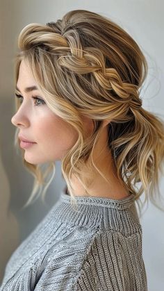 24 Effortlessly Chic Hairstyles for Your Short Hair Short Hair For A Wedding Guest, Elegant Hairstyles For Short Hair Formal, Simple Braided Hairstyles For Short Hair, Easy And Cute Hairstyles, Half Up Half Down Short Hair, Hair Styles Long Hair, Guest Hairstyles, Formal Hairstyles For Short Hair, Red Hair Inspiration