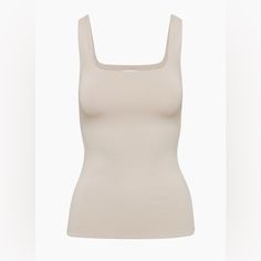 New With Tags Firm Price Everyday Beige Seamless Tank Top, Everyday Seamless Beige Tank Top, Chic Beige Scoop Neck Top, Chic Cream Seamless Tops, Classic Beige Tank Top For Spring, Classic Fitted Beige Tank Top, Elegant Beige Top For Everyday Wear, Elegant Beige Top For Everyday, Elegant Beige Tops For Everyday