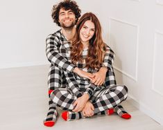 Snuggle up in coordinated comfort with our matching couples pajamas, the perfect romantic gift! Ideal for cozy photoshoots, honeymoons, or as a charming anniversary surprise. Available in a range of sizes for the perfect fit, these pajamas are crafted from the softest, high-quality fabric, ensuring unmatched comfort and durability. Treat yourself and your loved one to the joy of our matching couples pajamas and make every moment a celebration of togetherness. ☀️ WE'RE GRATEFUL YOU'VE CHOSEN US! Family Matching Christmas Sleepwear, Matching Winter Sleepwear For Home, Winter Matching Sleepwear For Home, Matching Winter Sleepwear For Loungewear, Winter Matching Sleepwear For Loungewear, Matching Xmas Pajamas, Pajamas Couple, Matching Couple Pajamas, Couples Pajamas