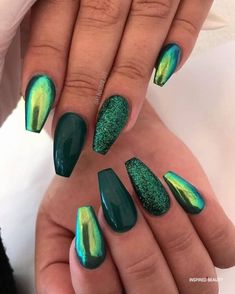 18 St Patrick's Day Nail Designs 2023 - Inspired Beauty St Patrick Day Nails Acrylic, Saint Patrick Nail, Nails March, March Nails, Green Acrylic Nails, St Patricks Day Nails, Nagellack Trends, February Nails, Green Nail Designs