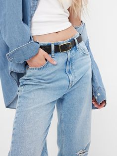 High Rise Organic Cotton '90s Loose Jeans with Washwell | Gap 90s Jeans, Loose Fit Jeans, Fur Fabrics, Loose Jeans, Best Jeans, Pocket Jeans, Fashion Poses, High Rise Jeans, The Gap