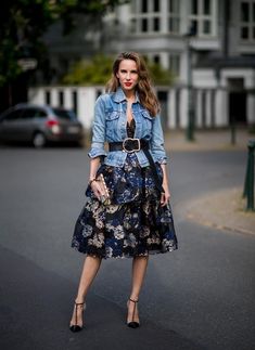 Skirt Inspiration, Look Vintage, Outfits Casuales, A Dress, Moda Fashion, Denim Fashion